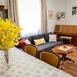 Central Garden View Home