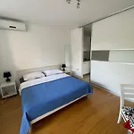 Apartment Busic In Split