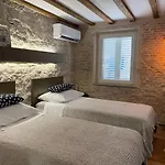 Guest House Laura