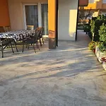 Apartmani Ljubo