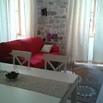 Old Town Apartment Mila