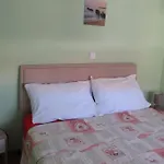 Split Apartments Mici