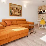 Spinut Sunset Apartment With Sea View Balcony