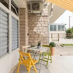 Apartment Modern Studio Near Znjan Beach