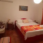 Opium Old City Apartment