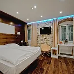 Jupiter Luxury Hotel
