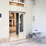 Studio Apartman Leo
