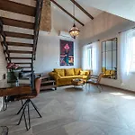 Marasovic Residence & Deluxe Apartments