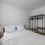 Adriatic Queen Rooms & Apartments