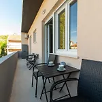 Split Luxury Suite 2