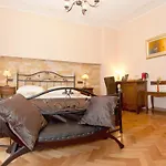 Unique Luxury Rooms