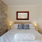 Chrysanta Apartments