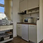 Derek Apartments