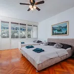 Apartman Lara