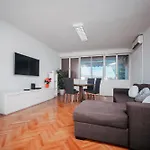 Apartman Lara