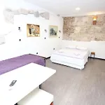 Apartments Nikolla