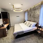 Calma Luxury Rooms