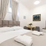 Split Varos Inn