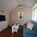 Villa Varos