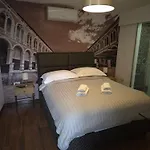 Tomadi Residence