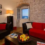 Luxury Apartment Riva With A Magnificient View