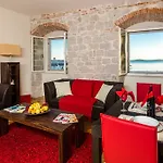 Luxury Apartment Riva With A Magnificient View