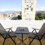 Maxim Rooms & Apartments