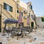Peruzovic Rooms 1