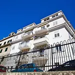 Split Apartments Peric