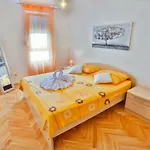 Ibis Apartment