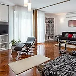 Apartment Milana - Cozy Stay With Free Parking
