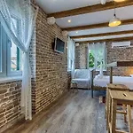 Charming Studio Apartment