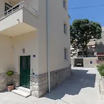Aml Apartments