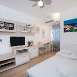 Asa Studio Apartment