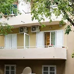 Lugo Apartments