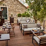 Heritage Hotel 19