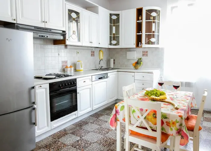 Central Garden View Home