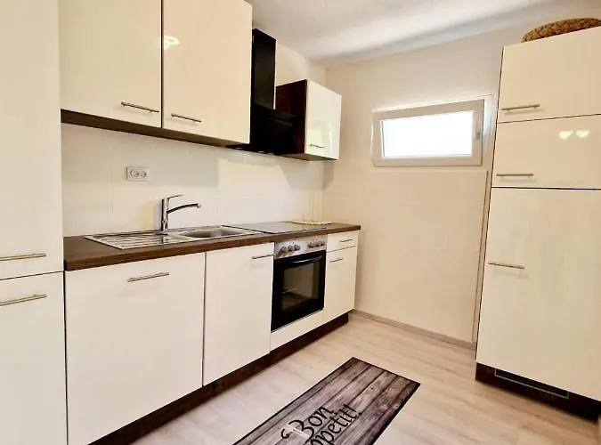 Split Apartment
