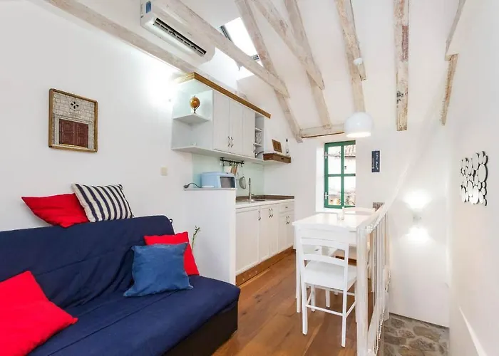 Charming Little House In Split Center