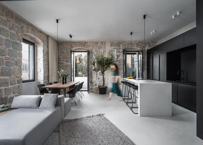 Architect\'S Seafront Flat