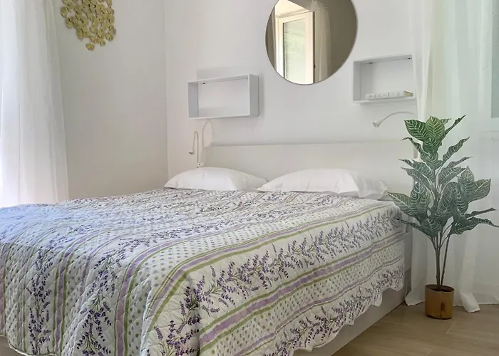 Beach Apartments Lili