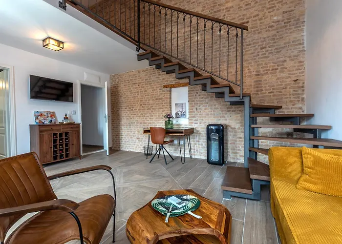 Marasovic Residence & Deluxe Apartments