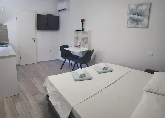 Apartment N&N With Free Private Parking