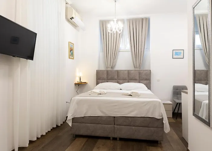 Split Varos Inn