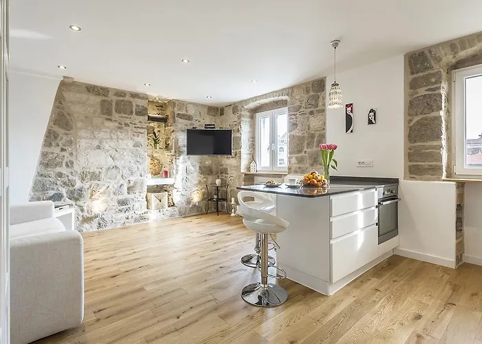 Apartment Lara