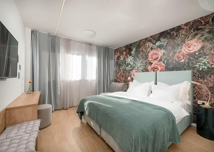 Skaline Luxury Rooms Split