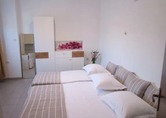 Studio Apartman Toni