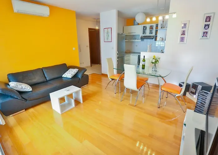 Ibis Apartment