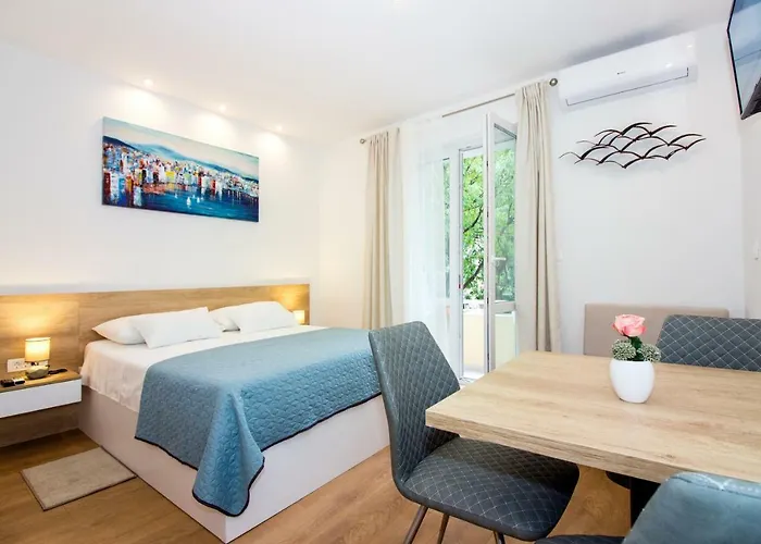 Lugo Apartments