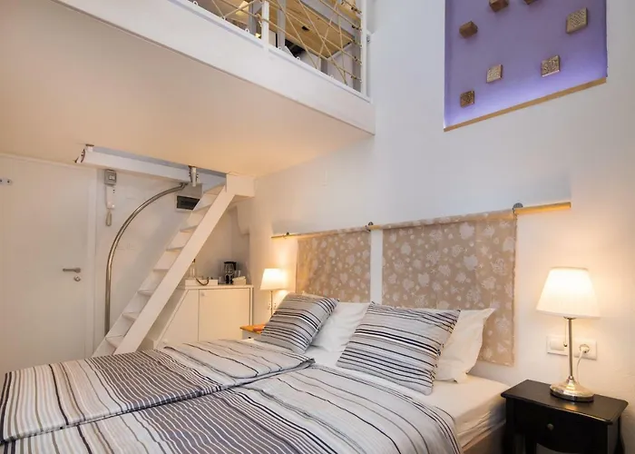 Rooms N&M